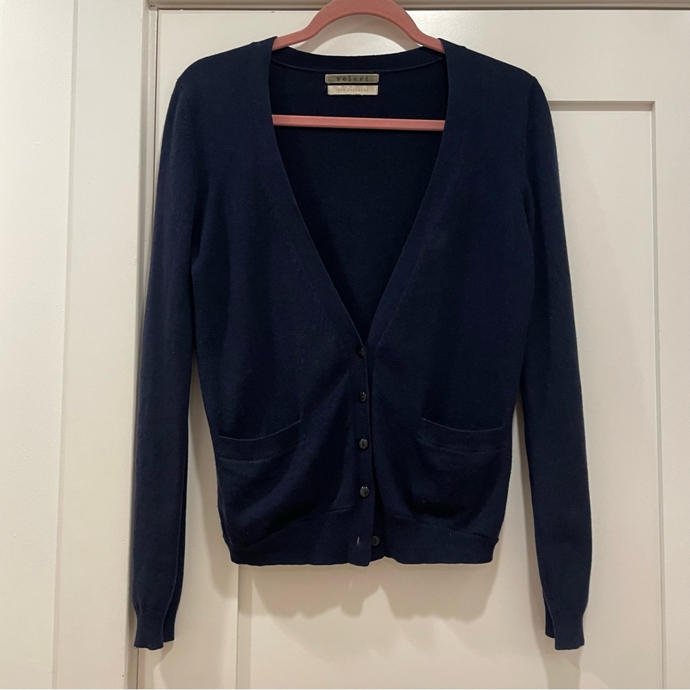 Navy cashmere cardigan by Velvet